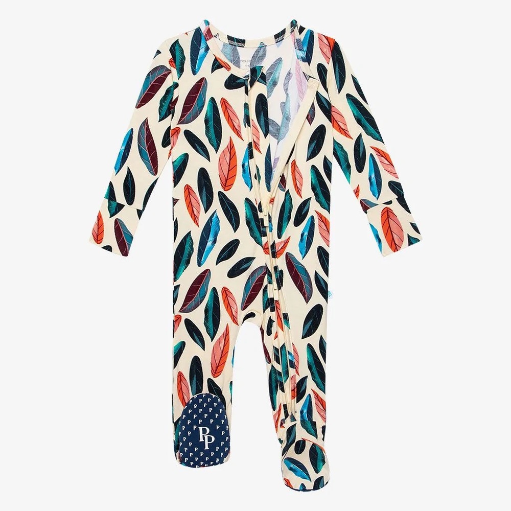 Posh Peanut - newborn Zippered footie (Bamboo)